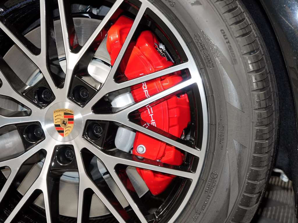 New 2026 Porsche Cayenne S AWD/4WD image 14