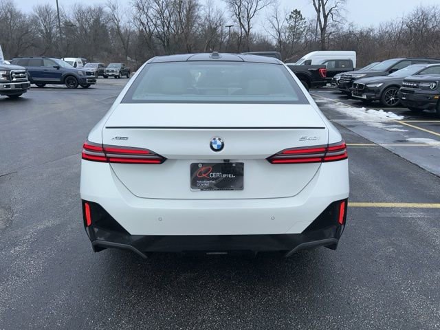 Used 2024 BMW 540i xDrive w/ Executive Package image 9