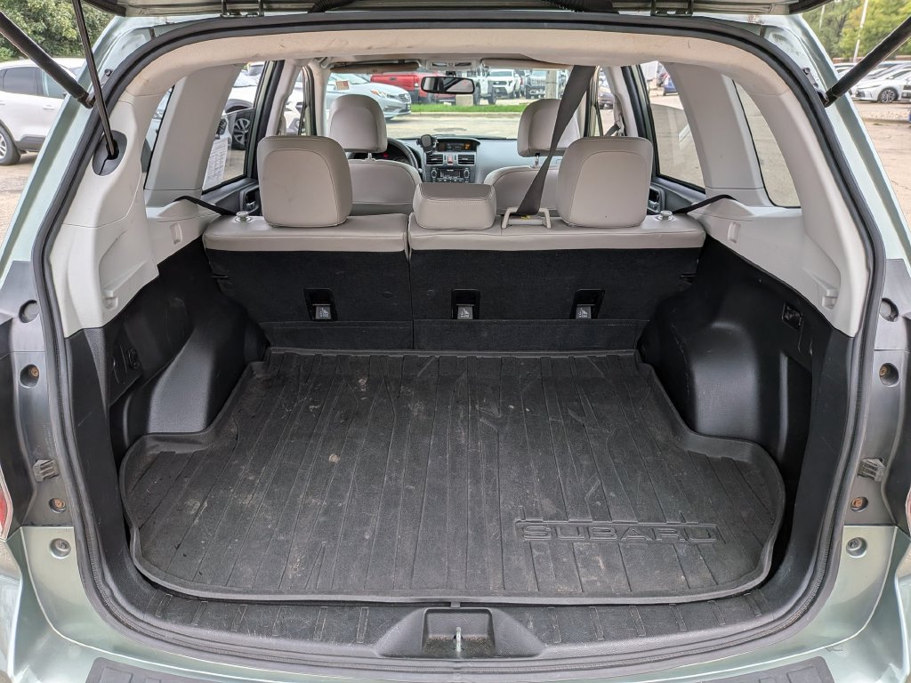 Used 2014 Subaru Forester 2.5i Limited AWD/4WD image 35