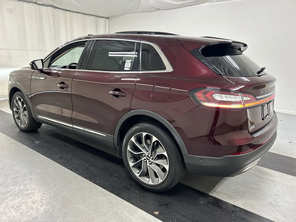 Used 2022 Lincoln Nautilus Reserve w/ Equipment Group 201A image 7