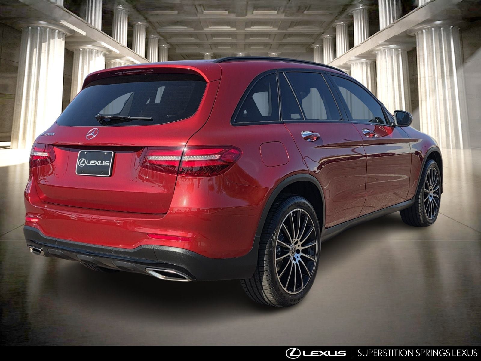 Used 2017 Mercedes-Benz GLC 300 image 4
