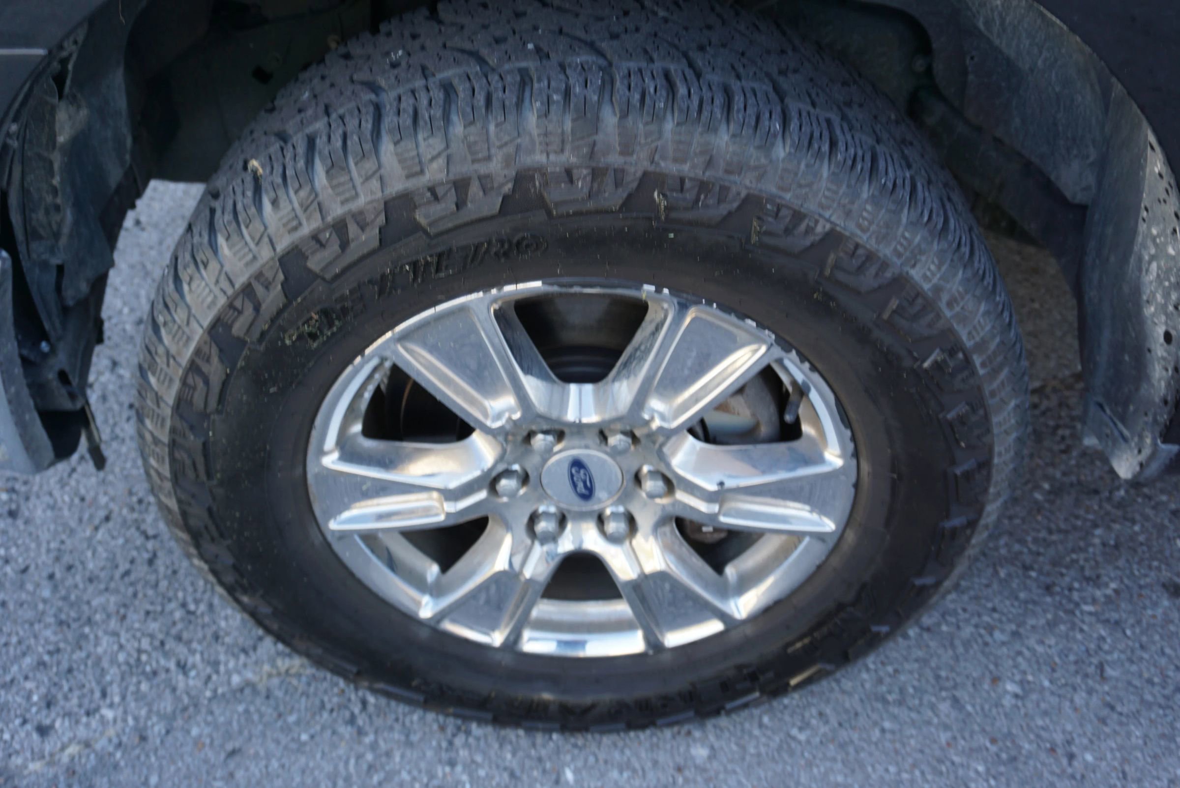 Used 2015 Ford F150 XLT w/ Equipment Group 301A Mid image 12