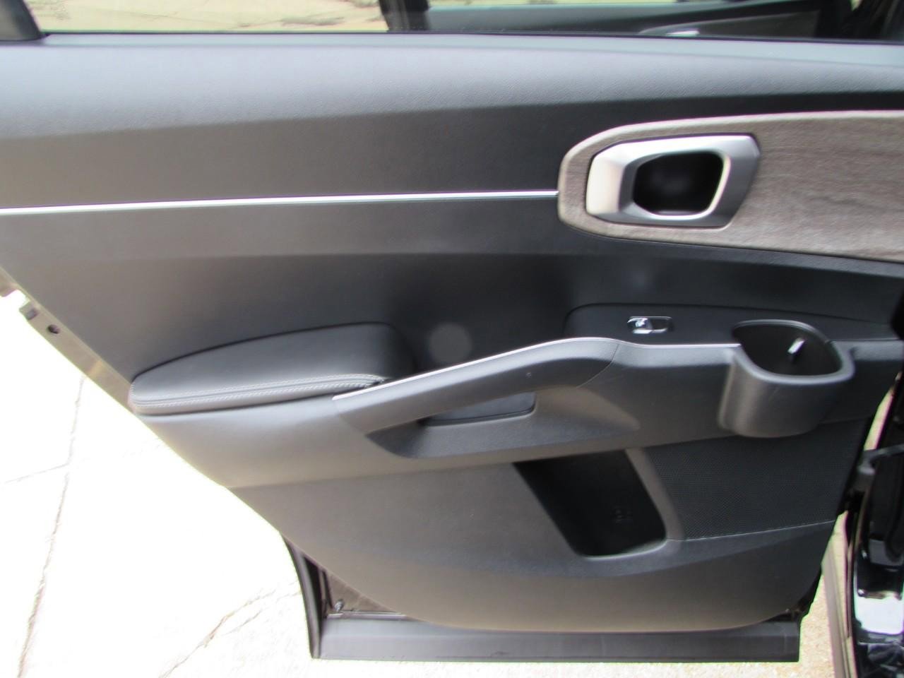 Used 2022 Kia Sorento X-Line EX image 23