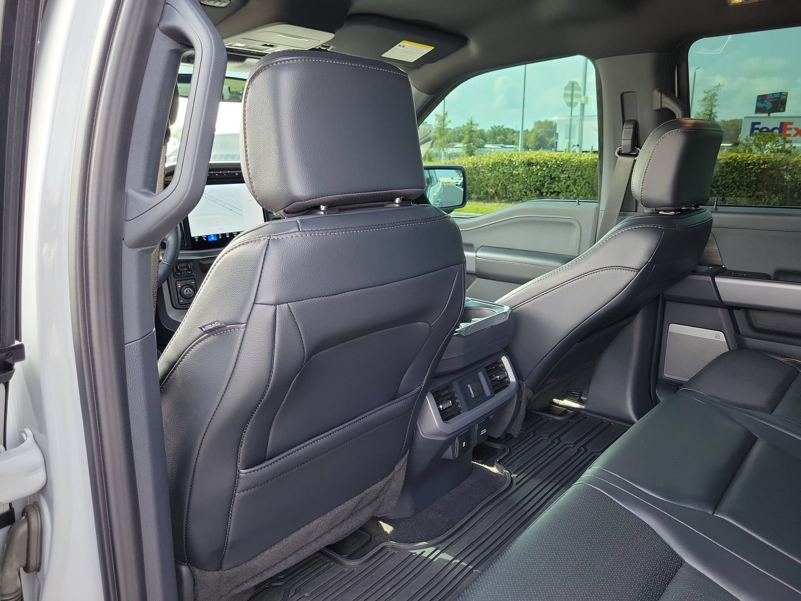 Used 2024 Ford F150 Lariat w/ Tow/Haul Package AWD/4WD image 9