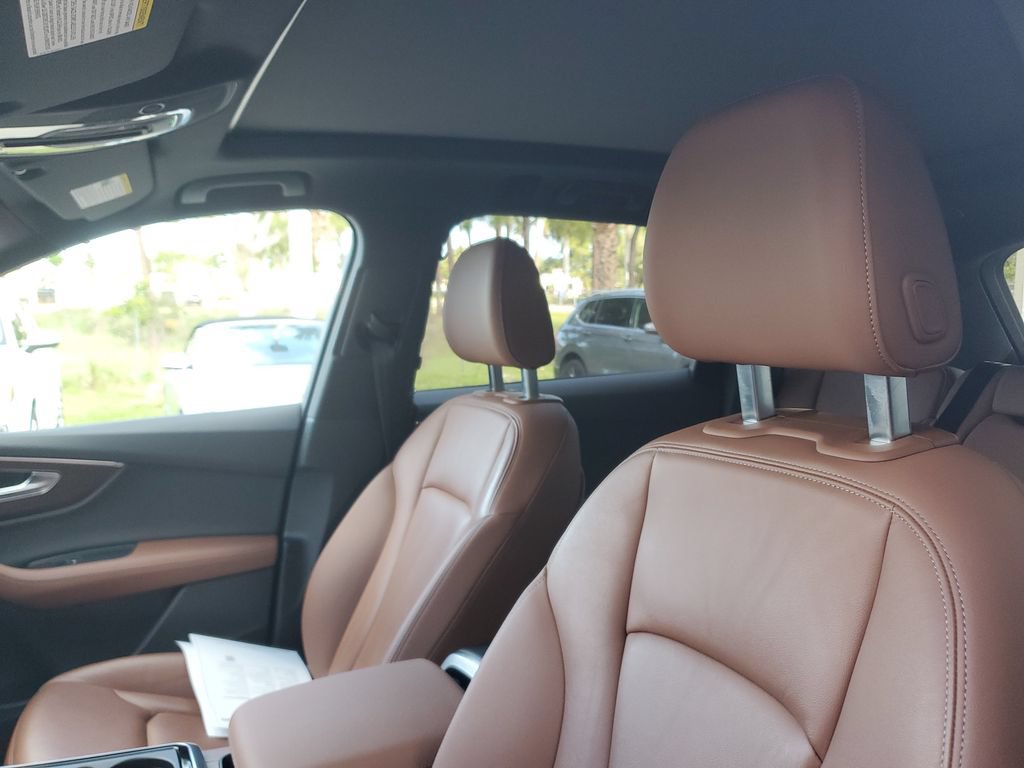Certified 2025 Audi Q7 3.0T Premium Plus AWD/4WD image 23
