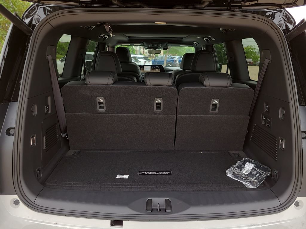 New 2026 Nissan Armada PRO-4X AWD/4WD image 8