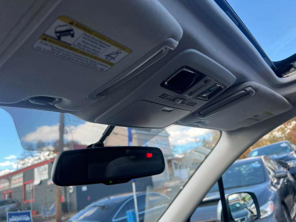 Used 2015 Subaru Forester 2.5i Premium w/ All-Weather Package image 18