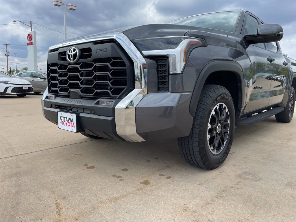 Used 2024 Toyota Tundra SR5 w/ TRD Off-Road Package AWD/4WD image 16