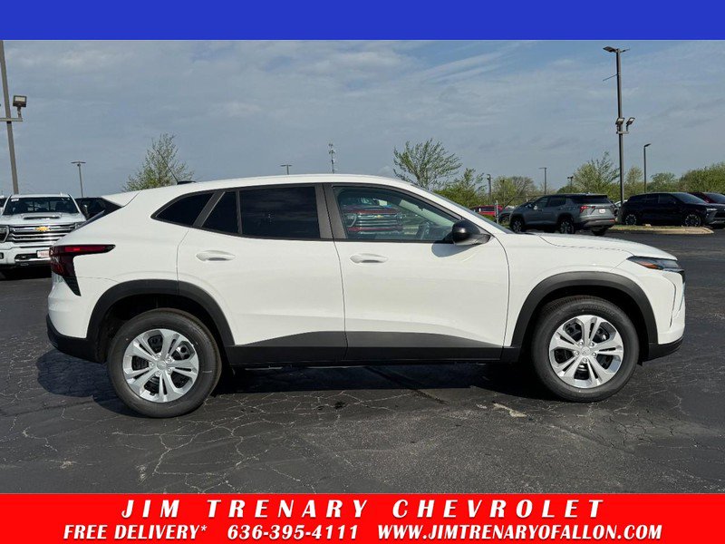 New 2026 Chevrolet Trax LS w/ Driver Confidence Package FWD image 1