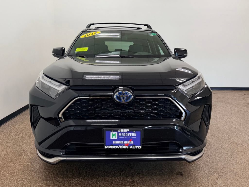 Used 2024 Toyota RAV4 SE w/ Weather & Moonroof Package AWD/4WD image 10