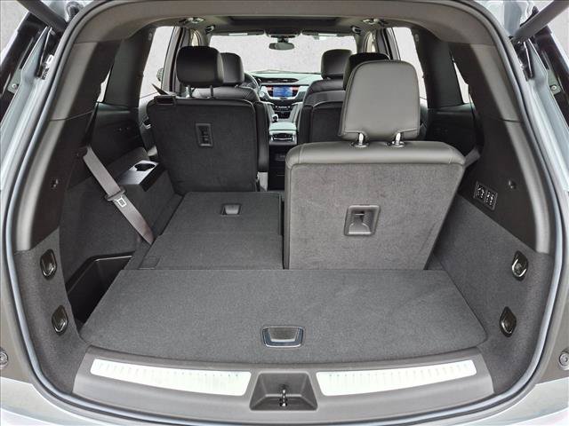 Used 2024 Cadillac XT6 Premium Luxury FWD image 6