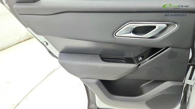 Used 2026 Land Rover Range Rover Velar S AWD/4WD image 31
