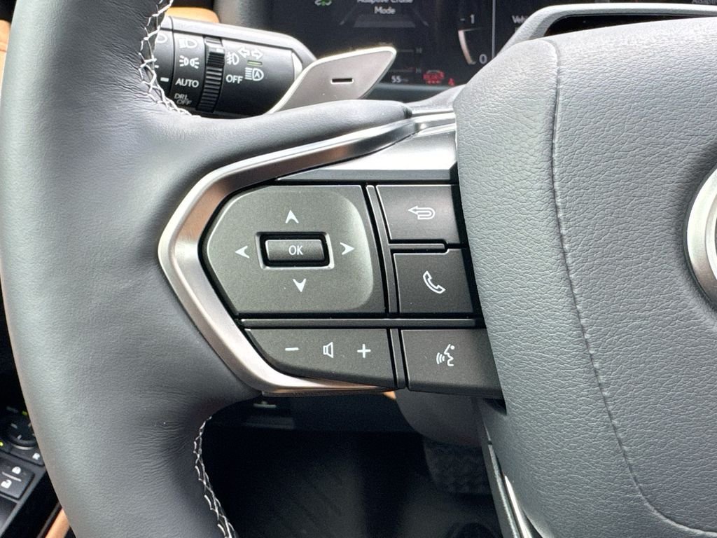 New 2026 Lexus LX 600 4WD w/ Interior Upgrade Package image 21