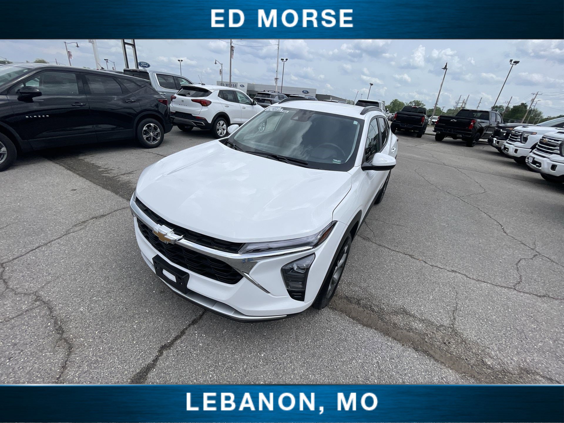 Certified 2025 Chevrolet Trax LT w/ LT Convenience Package FWD image 20