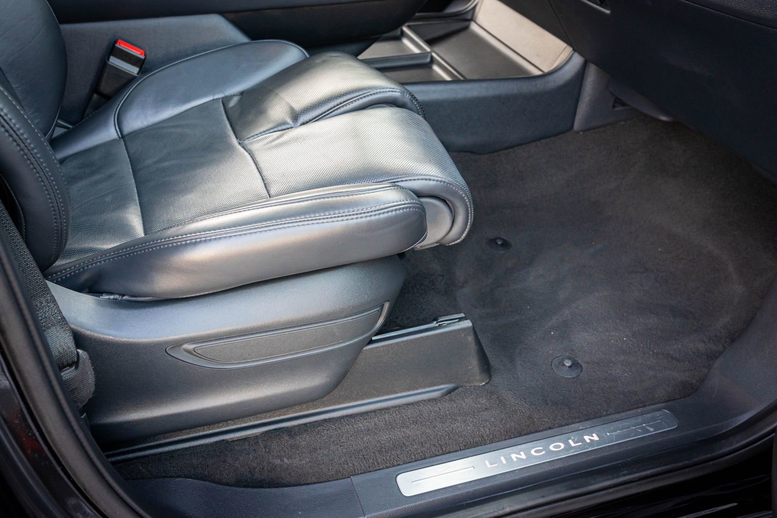 Used 2024 Lincoln Navigator Reserve image 37