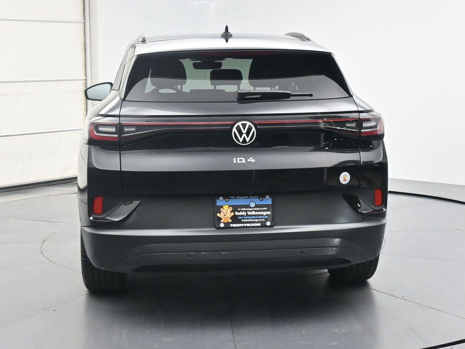 Certified 2024 Volkswagen ID.4 2WD image 26