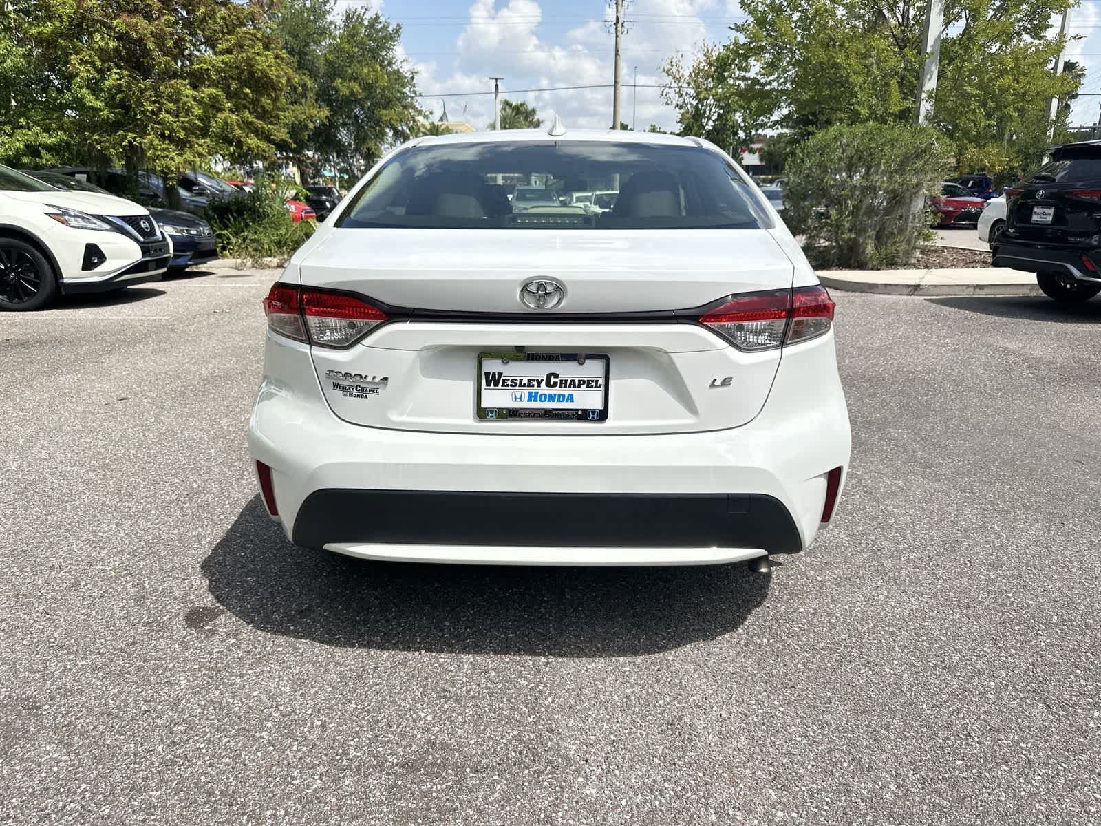 Used 2021 Toyota Corolla LE w/ Carpet Mat Package (TMS) FWD image 5