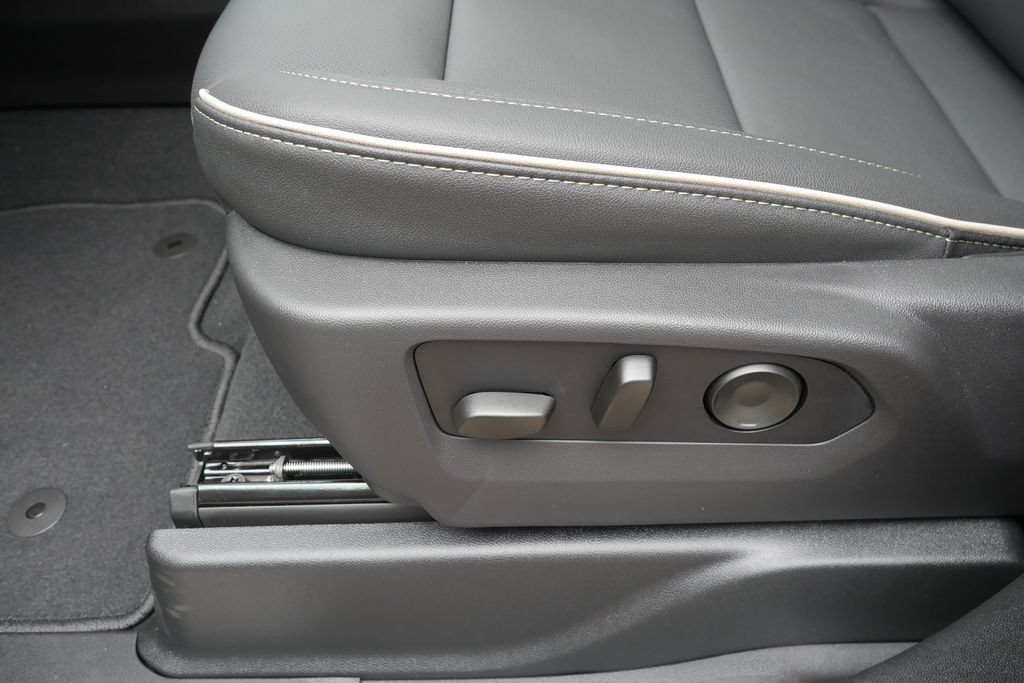 New 2026 Chevrolet Tahoe Premier AWD/4WD image 31