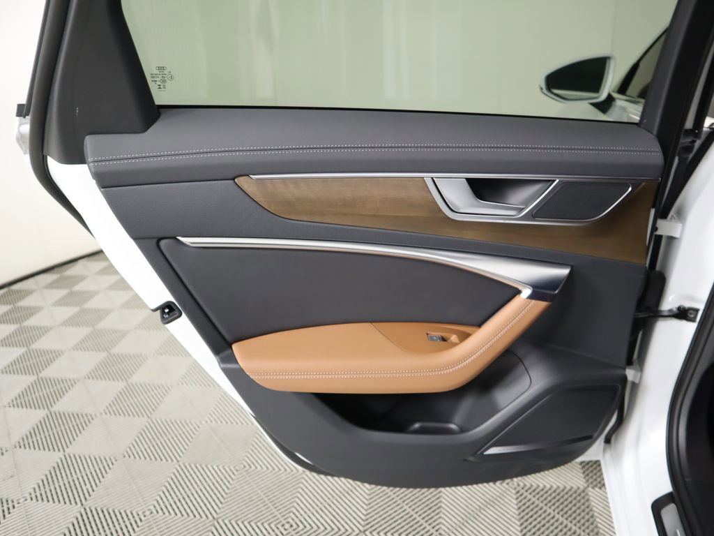 Used 2025 Audi A6 Premium Plus w/ Premium Plus Package image 28