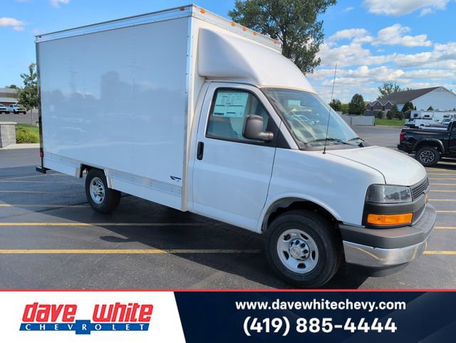 New 2026 Chevrolet Express 3500 w/ Power Convenience Package