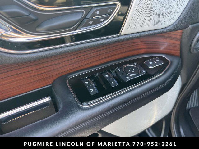Used 2021 Lincoln Navigator Reserve w/ Luxury Package AWD/4WD image 28