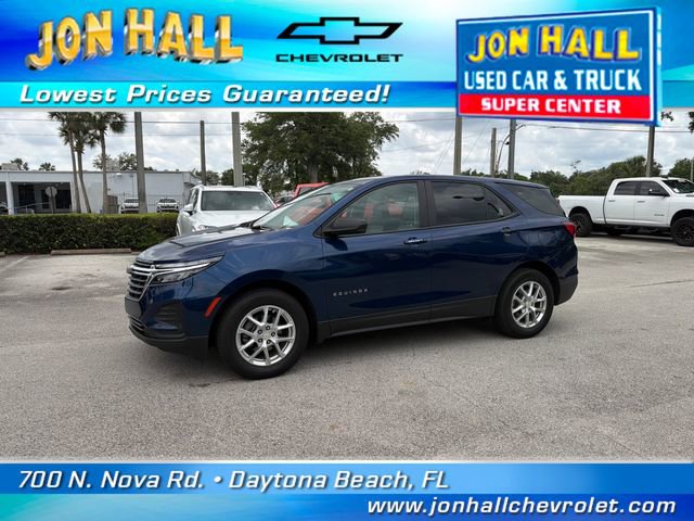 Used 2022 Chevrolet Equinox LS w/ LS Convenience Package FWD image 3