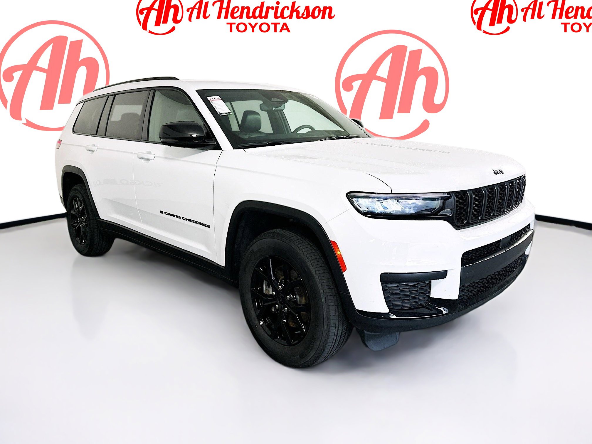 Used 2024 Jeep Grand Cherokee L Laredo