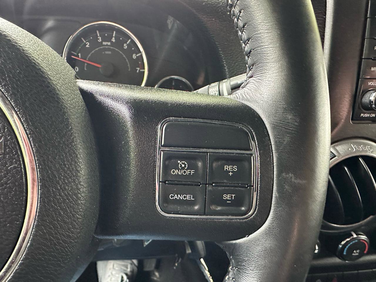 Used 2017 Jeep Wrangler Sport w/ Quick Order Package 24S AWD/4WD image 12