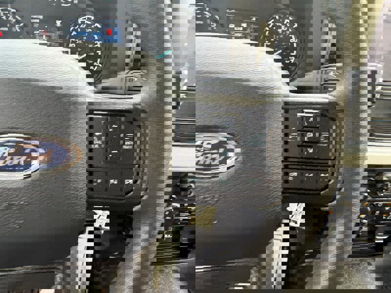 Used 2025 Ford F250 XL w/ XL Chrome Package image 32