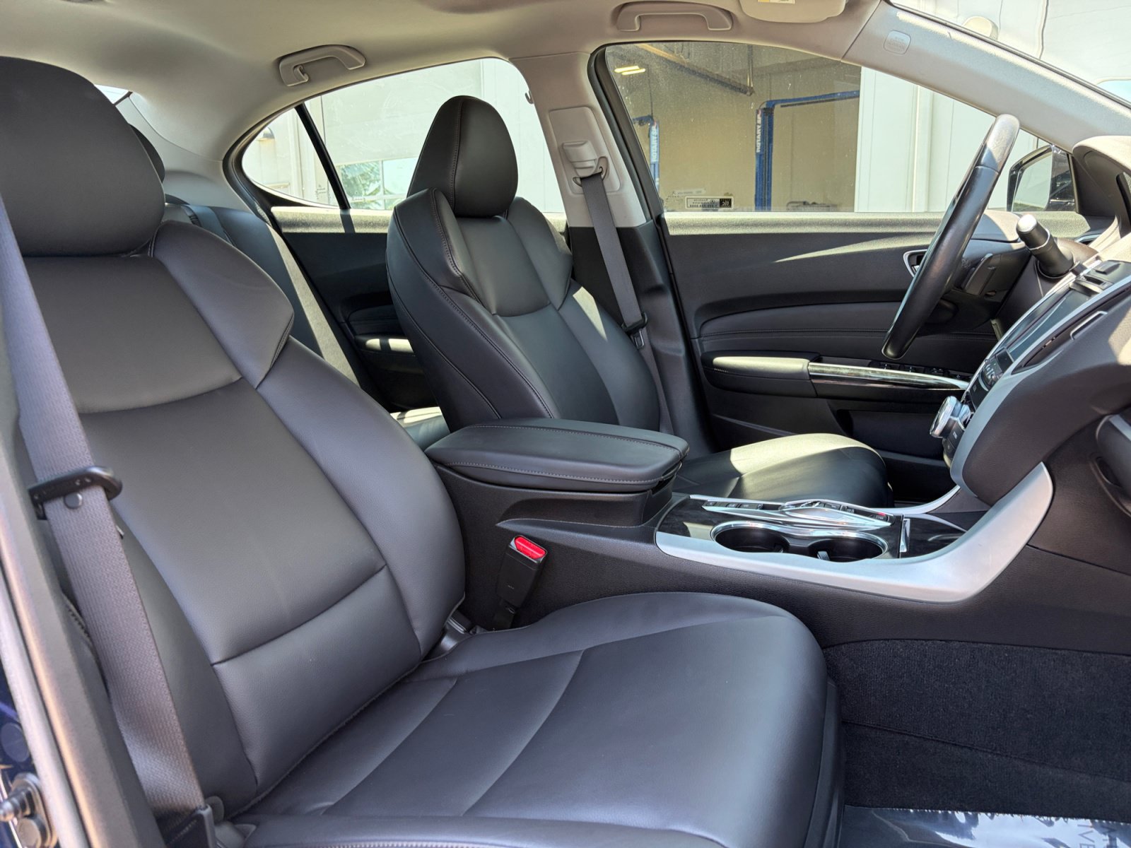 Used 2018 Acura TLX V6 SH-AWD image 29
