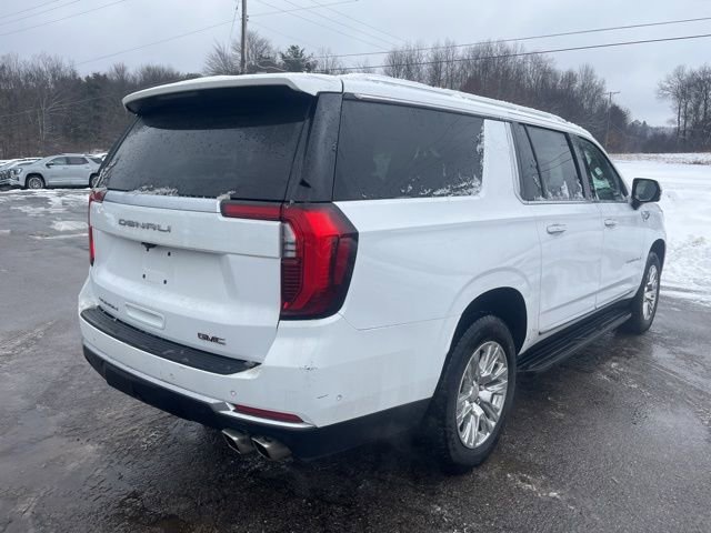 Used 2025 GMC Yukon XL Denali image 6