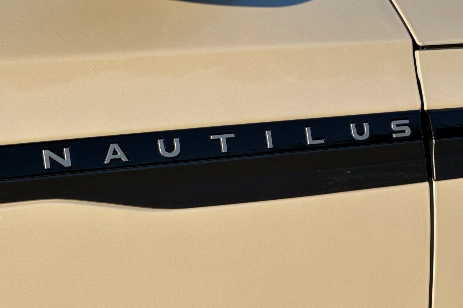 New 2026 Lincoln Nautilus Reserve AWD/4WD image 7