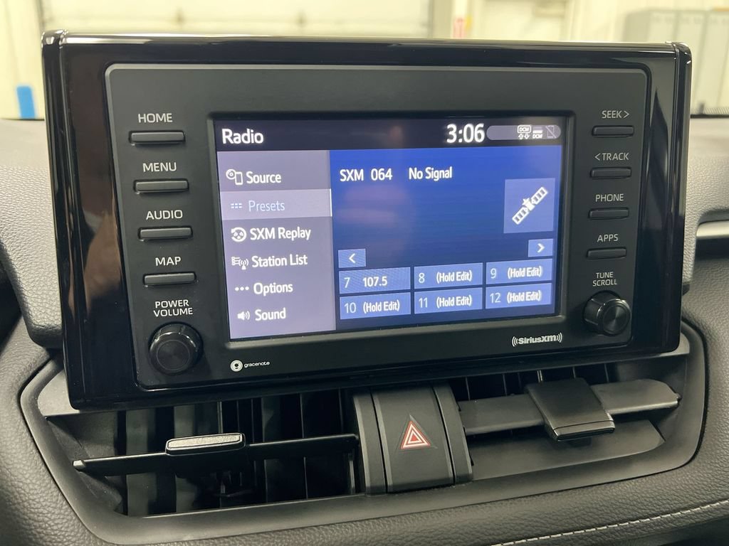 Used 2021 Toyota RAV4 LE FWD image 14