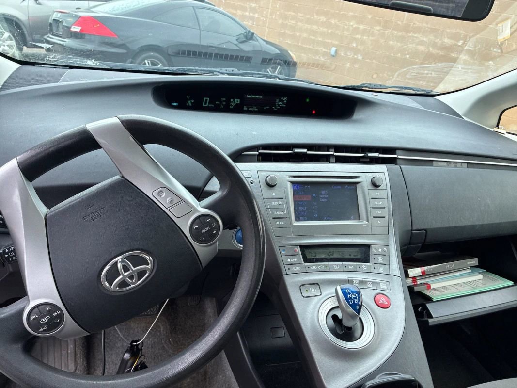 Used 2015 Toyota Prius Two FWD image 6
