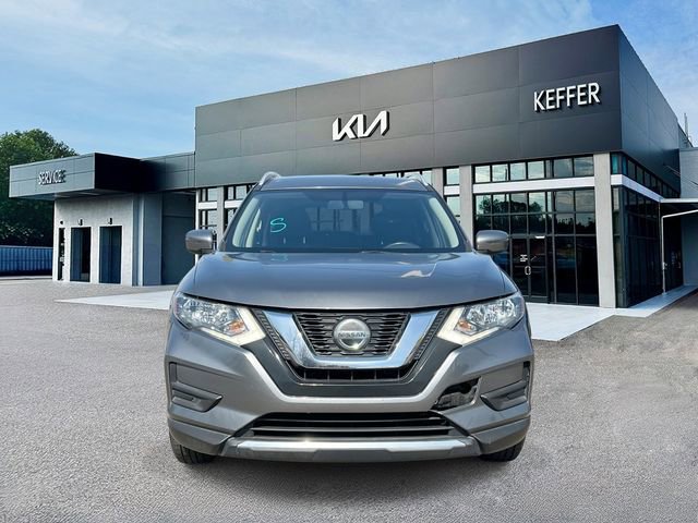 Used 2018 Nissan Rogue SV image 3