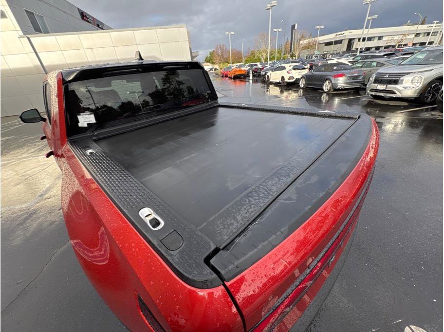 Used 2022 Rivian R1T Adventure image 29