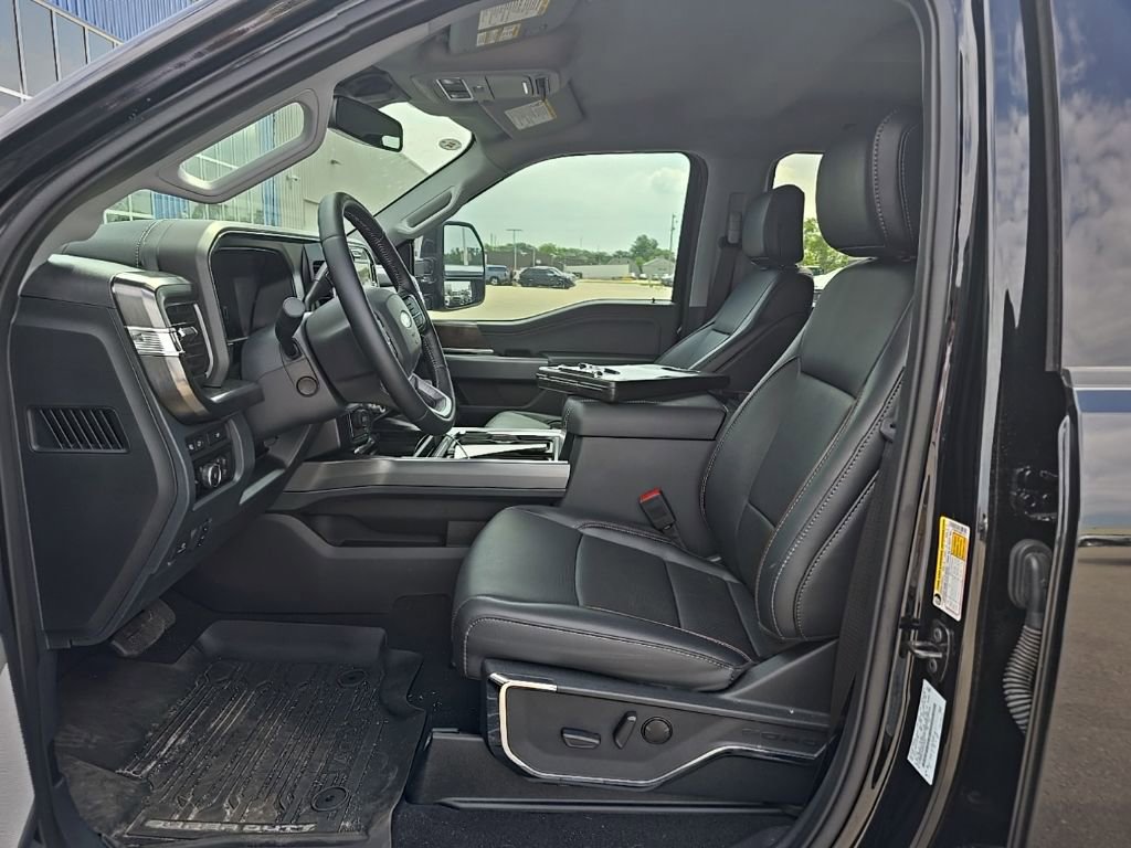 Used 2024 Ford F350 Lariat w/ FX4 Off-Road Package AWD/4WD image 10