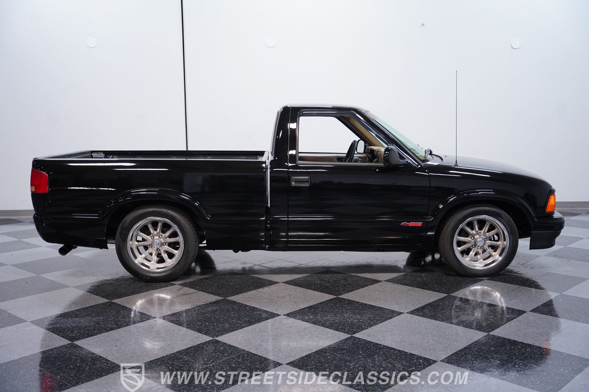 Used 1994 Chevrolet S10 Pickup 2WD Regular Cab image 12