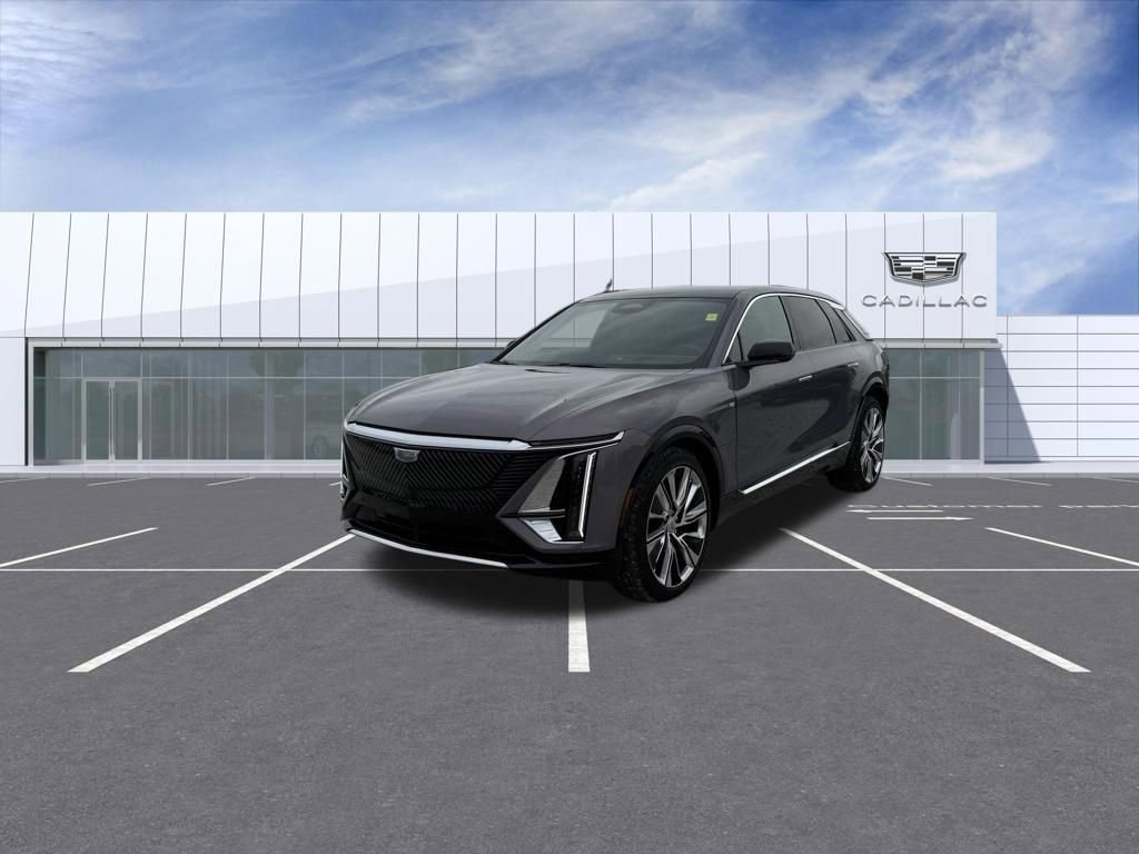 Certified 2025 Cadillac Lyriq Luxury w/ LPO, Floor Liner Package AWD/4WD image 6