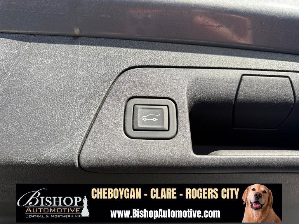 Used 2023 Buick Envision Essence image 29