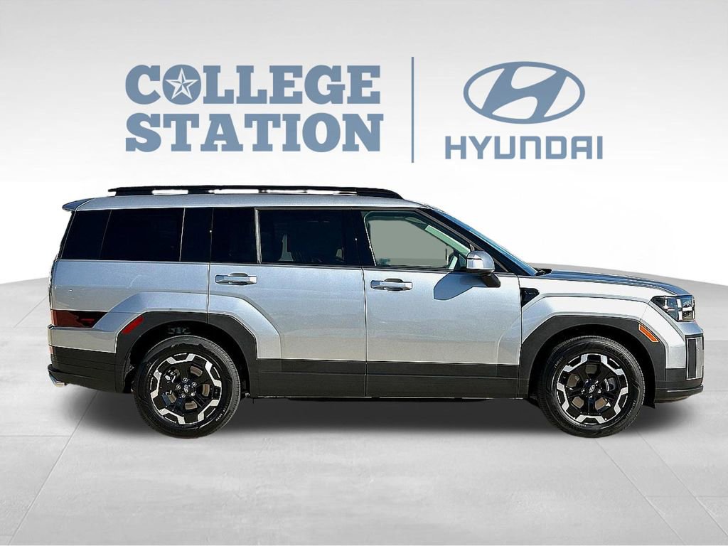 Used 2025 Hyundai Santa Fe SEL image 9