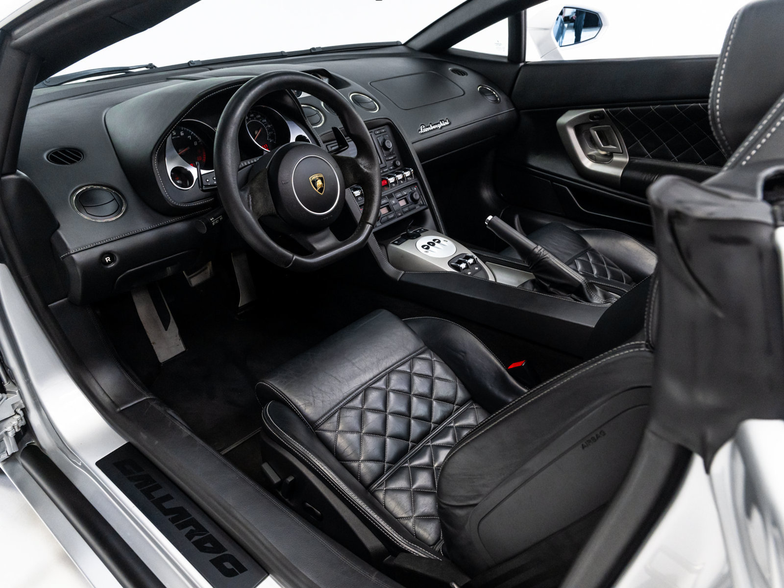 Used 2011 Lamborghini Gallardo LP 560-4 AWD/4WD image 13