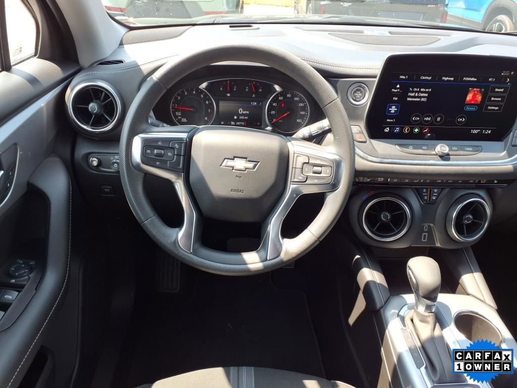 Used 2025 Chevrolet Blazer LT FWD image 7