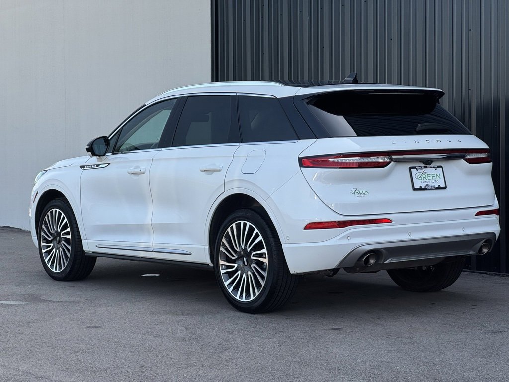 Used 2022 Lincoln Corsair Reserve w/ Equipment Group 201A image 3