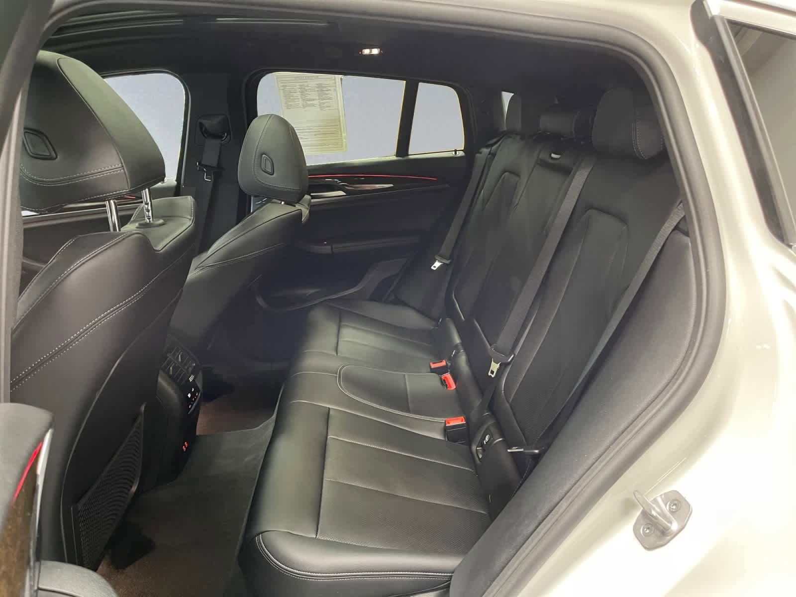 Used 2024 BMW X4 xDrive30i w/ Parking Assistance Package AWD/4WD image 19