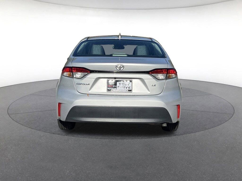 Used 2024 Toyota Corolla LE image 23
