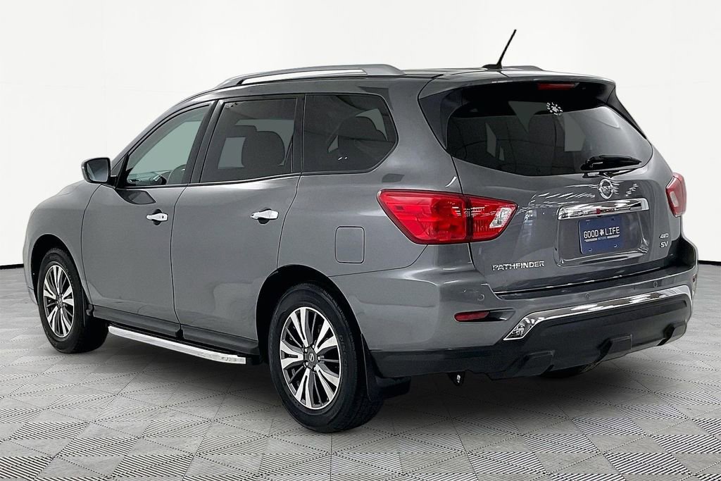 Used 2018 Nissan Pathfinder SV w/ Cargo Package AWD/4WD image 4