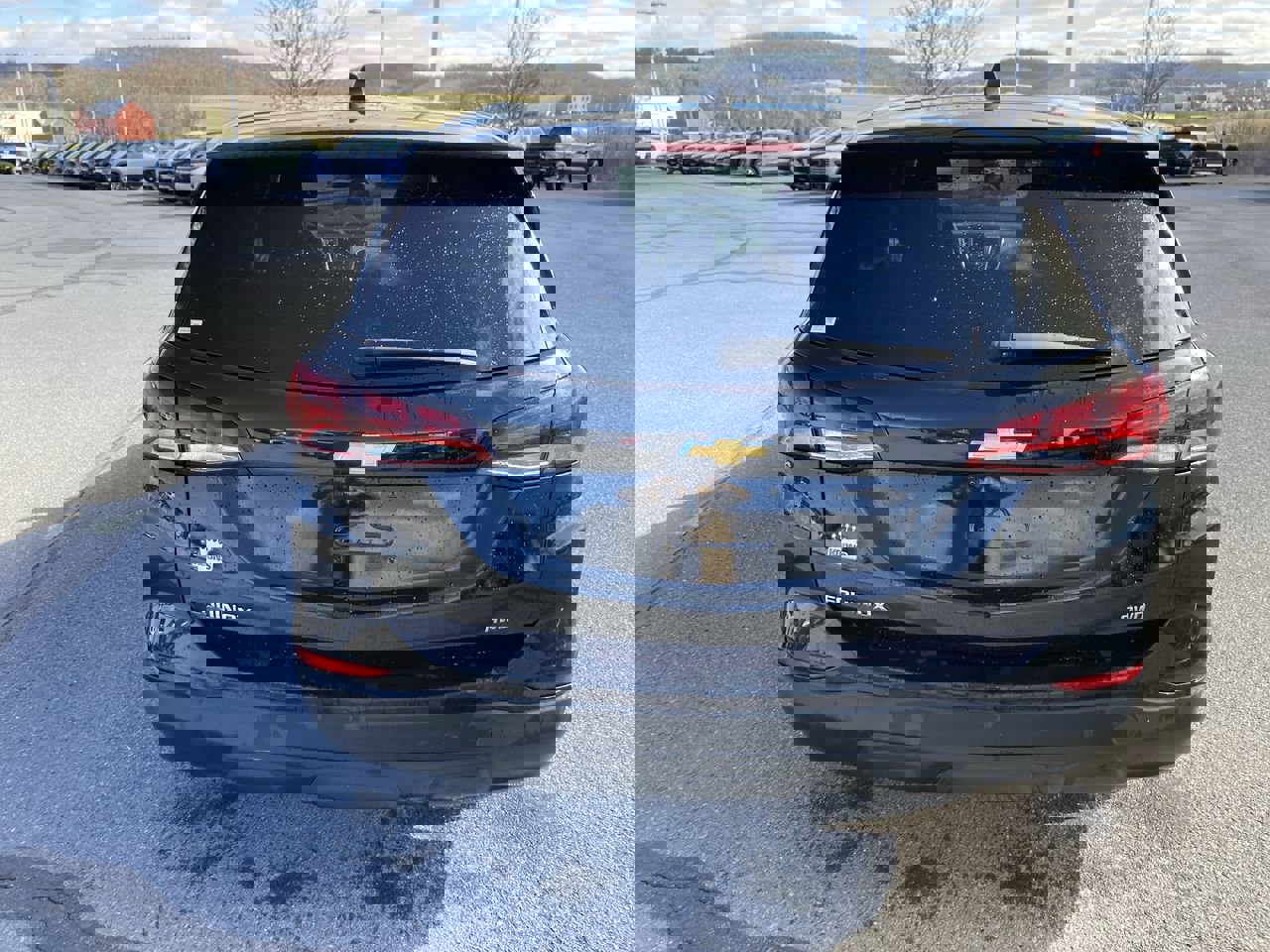 Used 2023 Chevrolet Equinox LS w/ LS Convenience Package image 6