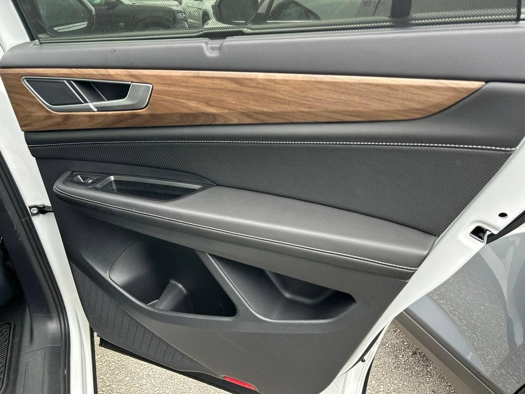 Certified 2026 Volkswagen Atlas SE w/ Panoramic Sunroof Package FWD image 45