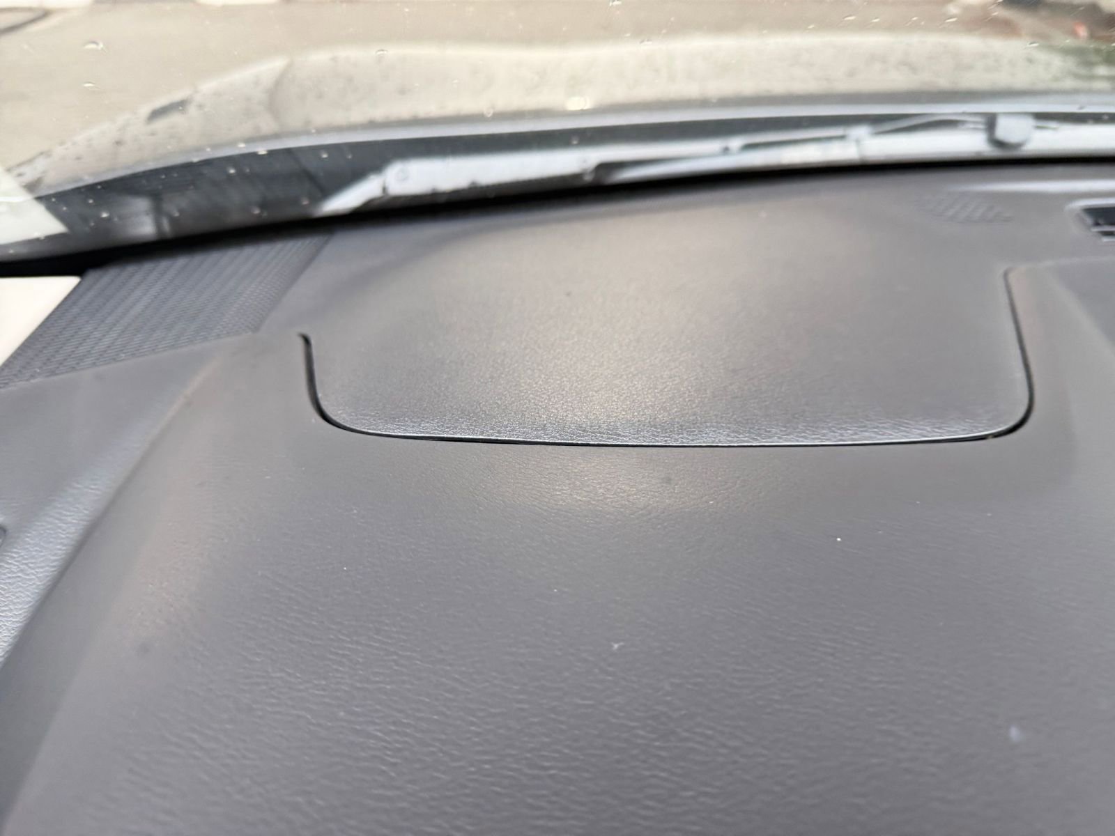 Used 2025 Nissan Rogue SV image 36